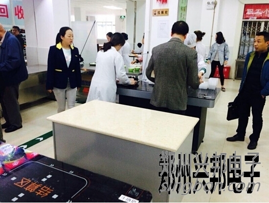 四川省人民醫(yī)院：職工食堂智慧餐臺(tái)來了